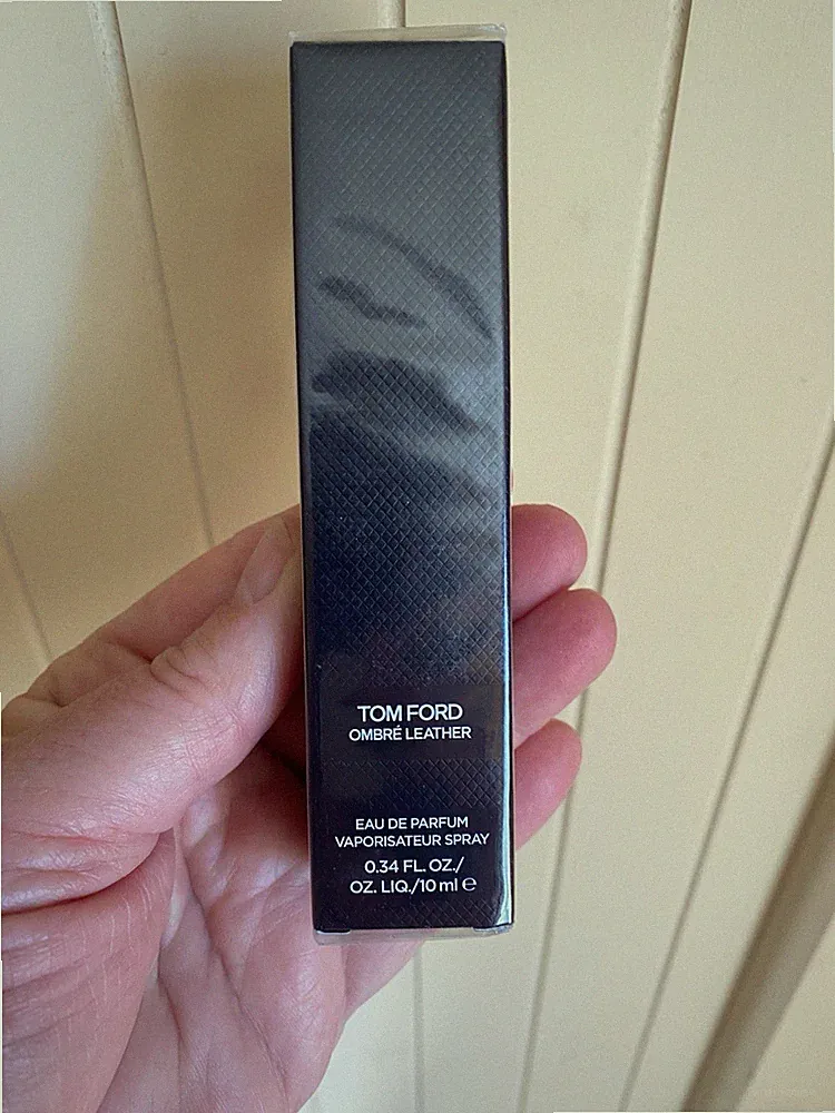 TOM FORD OMBRE LEATHER Unisex Eau De Parfum Spray Travel Size 0.34 Oz SEALED