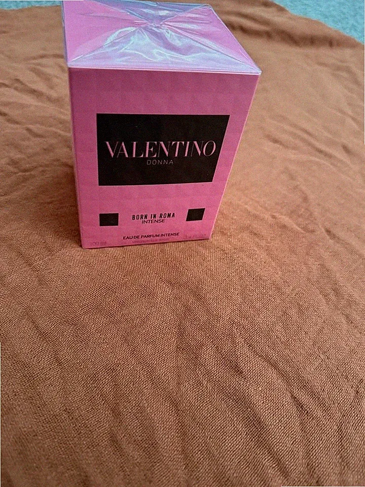 Valentino Donna Intense EDP 100ml – Warm Vanilla Leather Women’s Luxury Perfume
